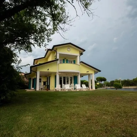 Villa Chiara Albarella Island